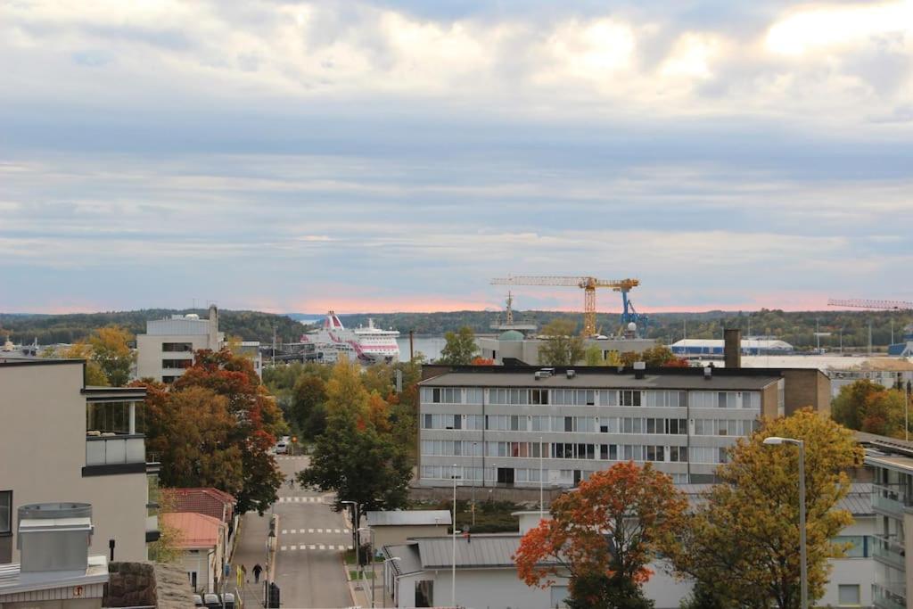 Upea Huoneisto Kakolassa Kivalla Naekymaellae Meren Suuntaan Apartment Turku Exterior photo